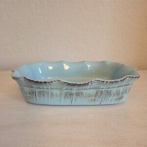 De Silva Terracotta 10 1/2" x 7 1/2" Ruffled Casserole Dish Italy Light Blue